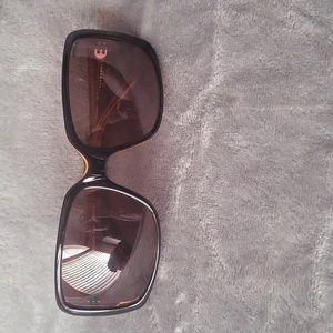 Lacoste polarized unisex Sunglasses